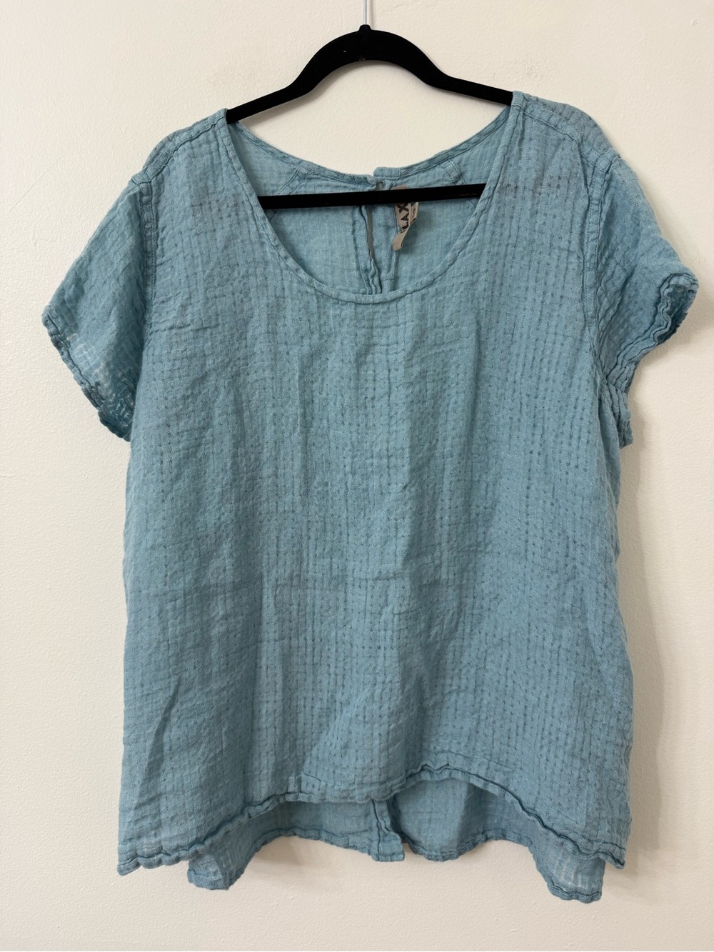 {1G/XL} Flax Light Blue Short Sleeve Textured Linen Top *flaw read*